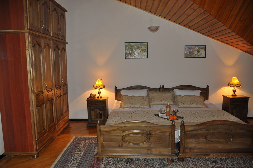 Hotel Samarkand Safar Esterno foto